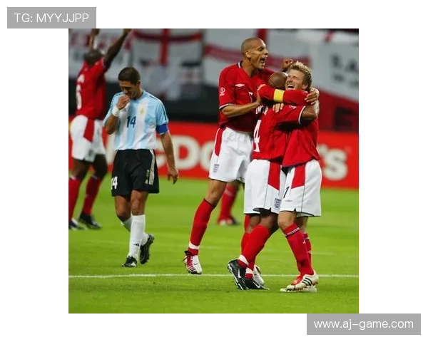 里奥·费迪南德:英格兰最伟大中卫如何重新定义防守?回顾他与特里的传奇搭档 里奥·费迪南德:英格兰最伟大中卫如何重新定义防守?回顾他与特里的传奇搭档