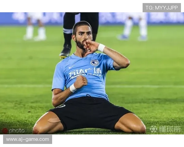 格纳布里关键表现助球队逆转取胜，球迷热议其场上影响力